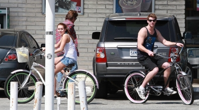 normal_miley_25.jpg