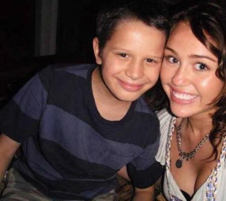 miley-bobby-last-song.jpg